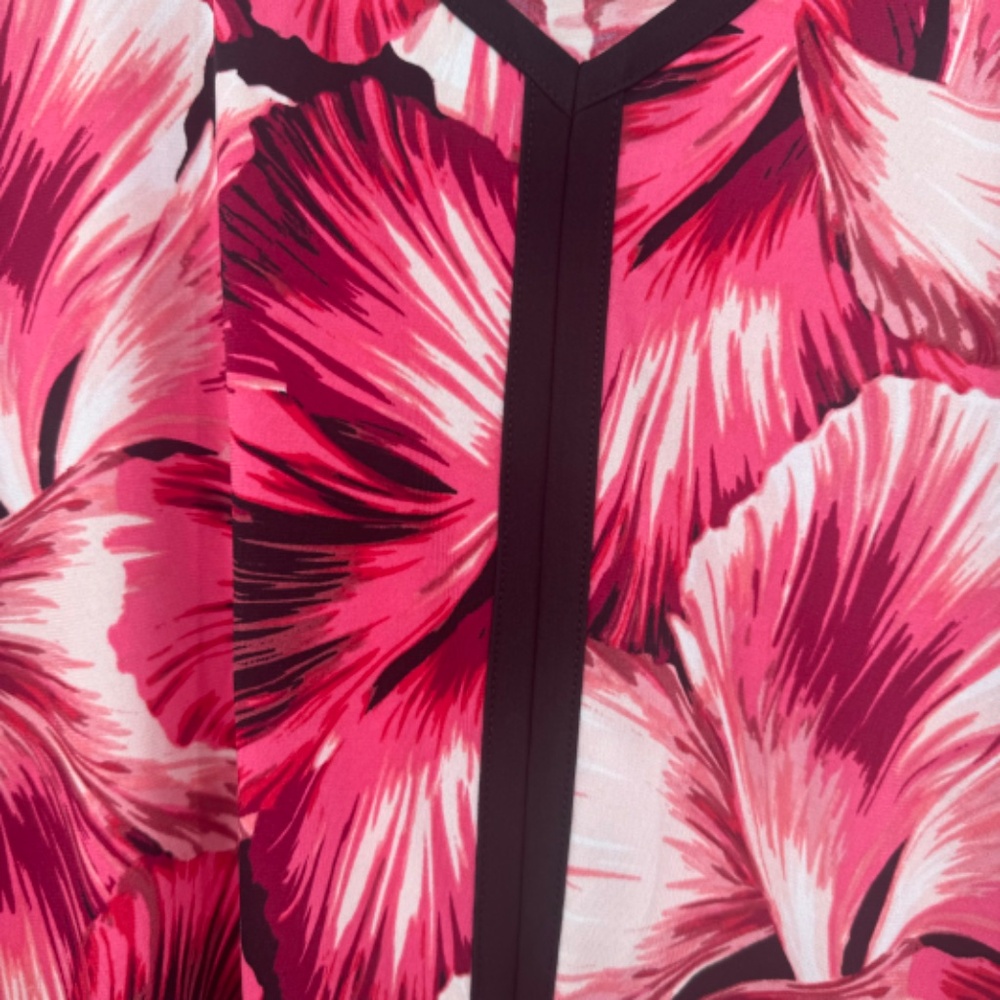 Catherines Top Women 3X Red White Any Wear 3/4 Sleeve Liquid Knit Stretch Floral - Picture 5 of 10